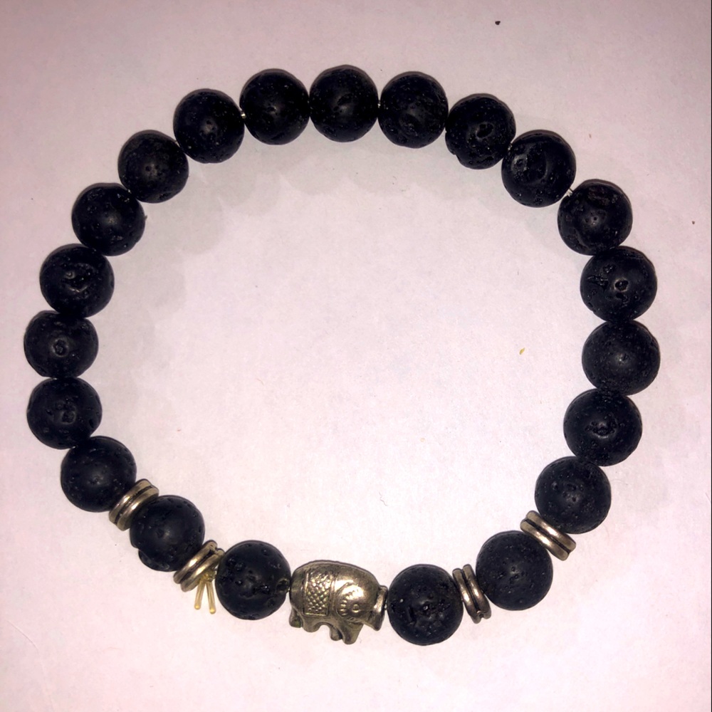 🔥 2/$30  Black Volcanic Lava Stone with Mini Elephant Stretch Bracelet